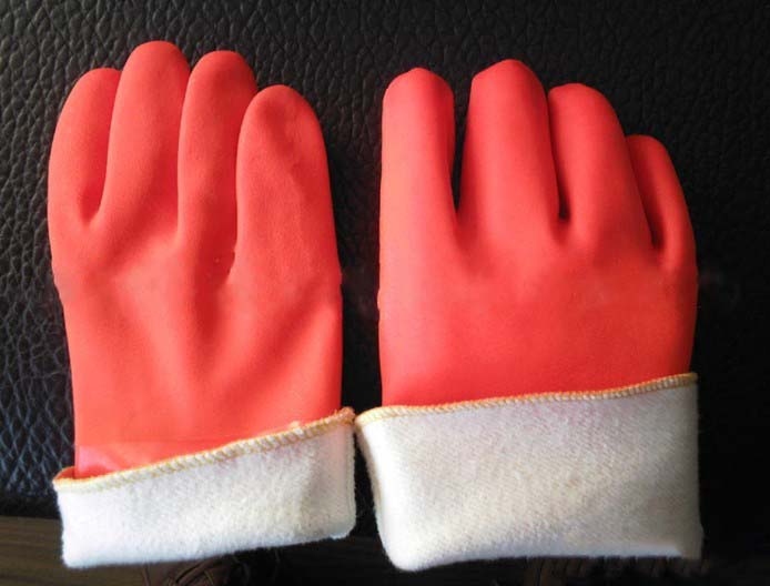 red PVC warm glove 